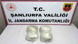 Yolcu otobüsünde 5 kilo esrar ele geçirildi