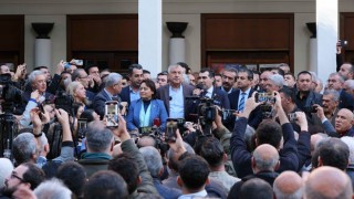 10 bini aşkın Adanalı, Zeydan Karalar’a destek için toplandı