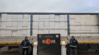 15 milyon 580 bin dal kaçak boş makaron ele geçirildi