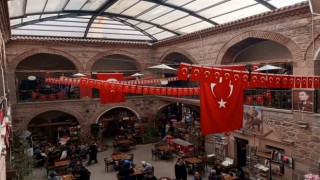 17. yüzyıldan günümüze ulaşmayı başaran Taşhan halen ayakta