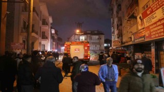 5 katlı binada korkutan yangın: Mahalleli sokağa döküldü