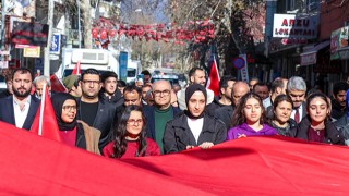 Adana Pozantı’da ”teröre lanet” yürüyüşü