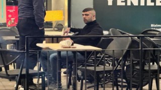 Adanada Starbucksa silahlı saldırı