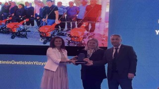 Adanaya tarımsal alanda en fazla faaliyet yapan il ödülü