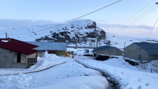 Ağrıda 86 köy yolu kar nedeniyle ulaşıma kapandı