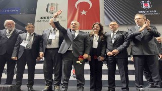 Ahmet Nur Çebi, kongre üyeleriyle vedalaştı