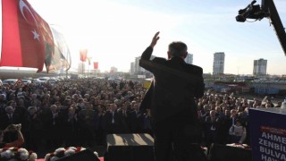Ahmet Zenbilci Bulvarı açıldı, Adanalılar Murat Kekilli konseriyle coştu