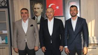 AK Parti Antalya Milletvekili Çavuşoğlu, Serik’te ziyaretlerde bulundu