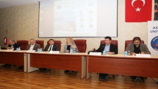 Akdeniz Üniversitesinde Şehir ve Turizm Paneli düzenlendi