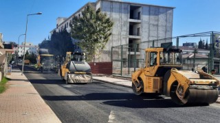Akdenizde asfalt çalışmaları aralıksız sürüyor