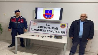 Akhisarda jandarma ekipleri hırsızlara göz açtırmıyor