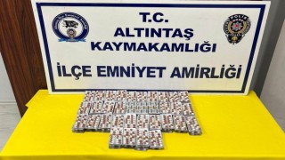 Altıntaşta çantasında bin 890 adet uyuşturucu hap ele geçirilen şüpheli tutuklandı