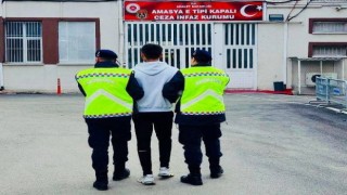 Amasyada uyuşturucudan 22,5 yıl hapis cezası bulunan şahıs jandarmaya yakalandı