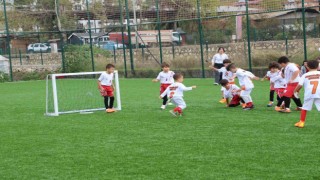 Anaokulları arasında futbol turnuvası