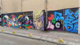 Ara sokaktaki grafiti vatandaşların beğenisini topluyor