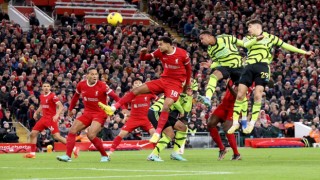 Arsenal, Liverpool deplasmanında liderliğini sürdürdü