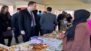 Aslanapada Filistin için hayır çarşısı açıldı