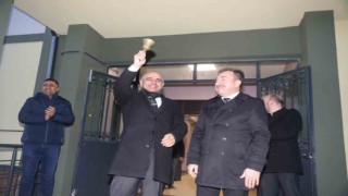 Atatürk Lisesinde ilk zili Başkan Söğüt çaldı
