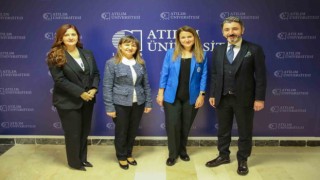 Atılım Üniversitesinde Cumhuriyetimizin 100. Yılında Bilim Kadınları ve Araştırma paneli