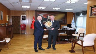 ATO Yönetim Kurulu Başkanı Barandan SGK Başkanı Kayaya ziyaret