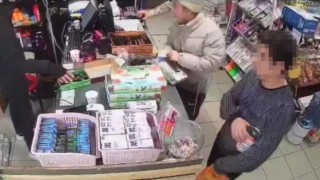 Aynı yöntemle 2 fırın ve marketten SMA hastası çocuğun kumbarasını çaldılar