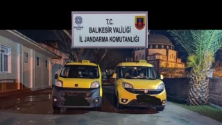 Ayvalıkta 15 düzensiz göçmen ve 2 organizatör yakalandı