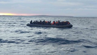 Ayvalıkta 47 göçmen Sahil Güvenlikten kaçamadı