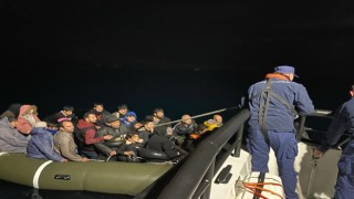 Ayvalıkta 69 göçmen kurtarıldı