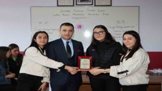 Aziziye Anadolu Lisesinde sınıflar arası münazara yarışması finali yapıldı