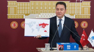 Babacan: Siyaset, hamaset yarışına döndü