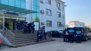Bağ evinden hırsızlık yapan 4 şahıs tutuklandı