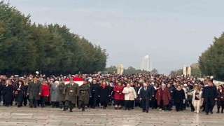 Bakan Göktaş ve beraberindeki heyet Anıtkabiri ziyaret etti