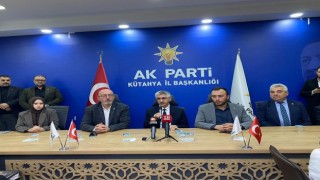 Bakan Yardımcısı Nazif Yılmaz, AK Parti Kütahya İl Başkanlığını ziyaret etti