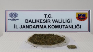 Balıkesirde 2 şahsa uyuşturucu operasyonu