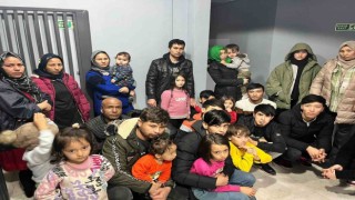Balıkesirde 30 düzensiz göçmen yakalandı