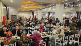 Bandırma Belediyesi özel bireylere kahvaltı verdi
