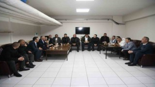 Başkan Büyükkılıç; şoförlerle çay içti, simit yedi