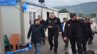 Belen Kaymakamı Yılmaz, konteyner kentlerde incelemelerde bulundu