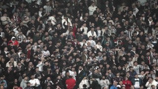 Beşiktaş taraftarlarından Sergen Yalçın sesleri