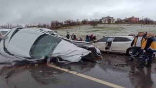 Bingölde trafik kazası: 1 ölü, 4 yaralı