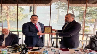 Birlik Başkanı Akına tarıma kazandırdığı projeler için plaket verili