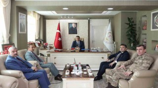 Bitlis Valisi Erol Karaömeroğlundan Hizana ziyaret