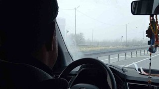 Bitliste yoğun sis nedeniyle sürücüler zor anlar yaşadı