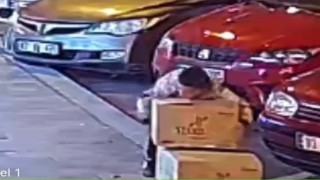 Boyu kadar ayakkabı kolisini çalıp kayıplara karıştı