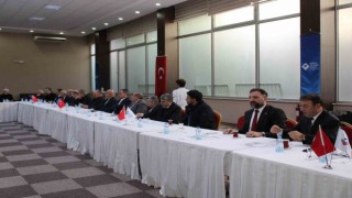Bu okul öğrencilere erken yaşta iş imkanı sunuyor