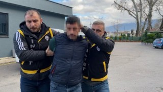Bursada eşini öldürüp kaçan şüpheli, fırının deposunda saklanırken yakalandı
