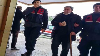 Bursada tutuklanan 81 yaşındaki adam hüngür hüngür ağladı