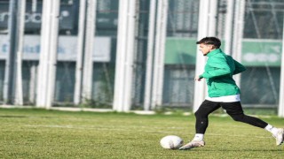 Bursaspor yoğun çalışıyor