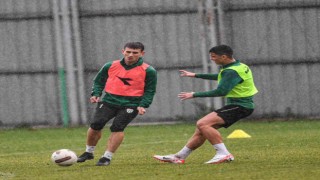 Bursasporda Diyarbekirspor maçı hazırlıkları devam ediyor