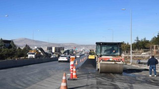 Büyükşehirden Fatih Sultan Mehmet Bulvarında 40 milyon TLlik ‘asfalt çalışması